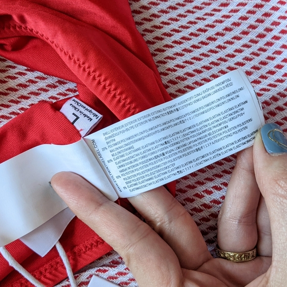 Summer 🌞 SALE Revolve Twiin Red, Size L Bikini Top, Pamela Knot Twist Large - Picture 8 of 11